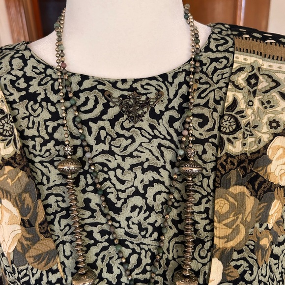 Vintage 90s Carole Little Black and Cream swing dress, cinched hip Size 12 - Picture 4 of 15